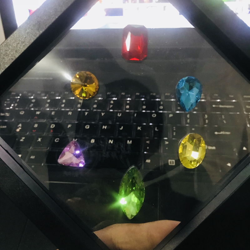 Marvel Infinity Stones Raw Gem - مراجعة Cosplay Prop Display وسعره