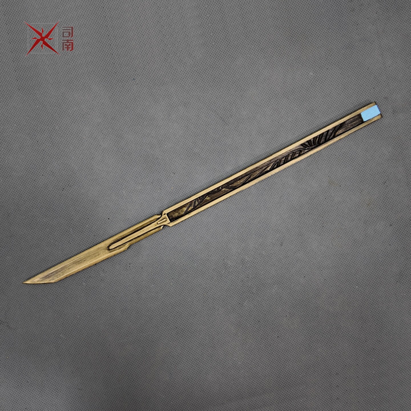Wuthering Waves LUUK HCRSSCN C - مراجعة Cosplay Props وسعره
