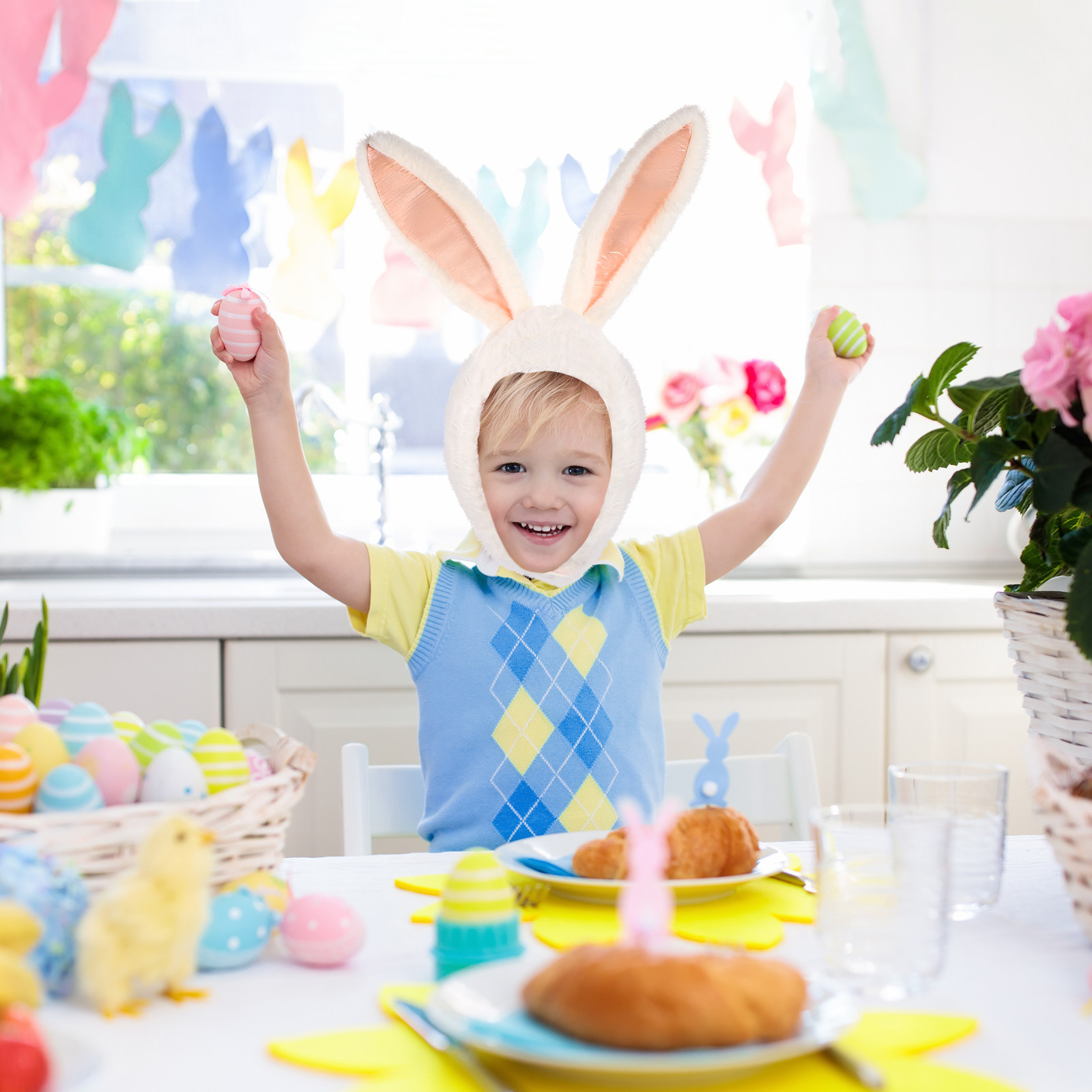 Rabbit Ears Hat Fun Bunny Head - مراجعة Easy Cosplay Prop وسعره