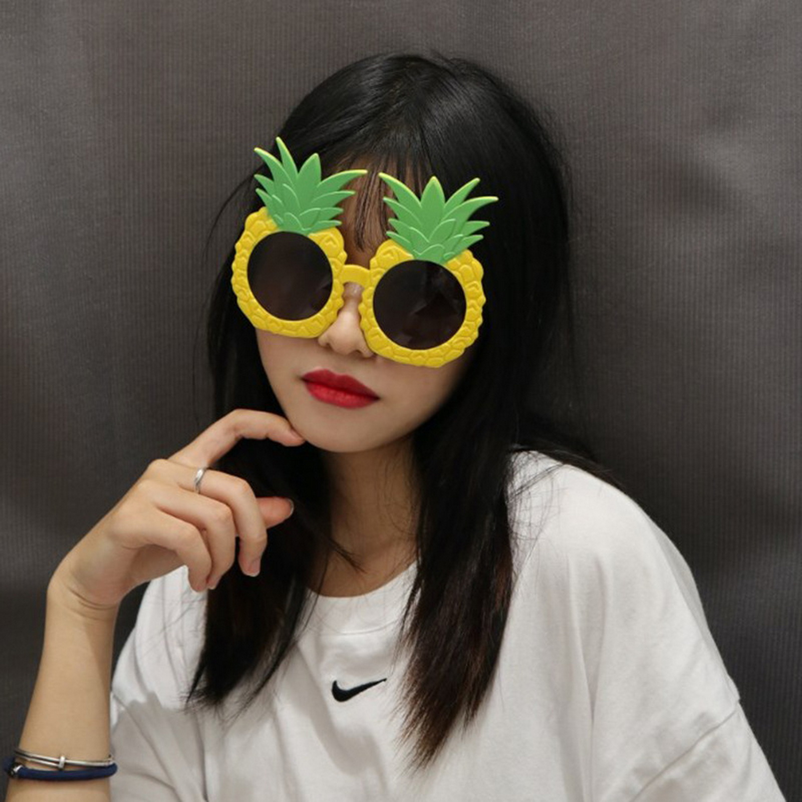 Cartoon Pineapple Sunglasses H - مراجعة Cosplay Prop Designer وسعره