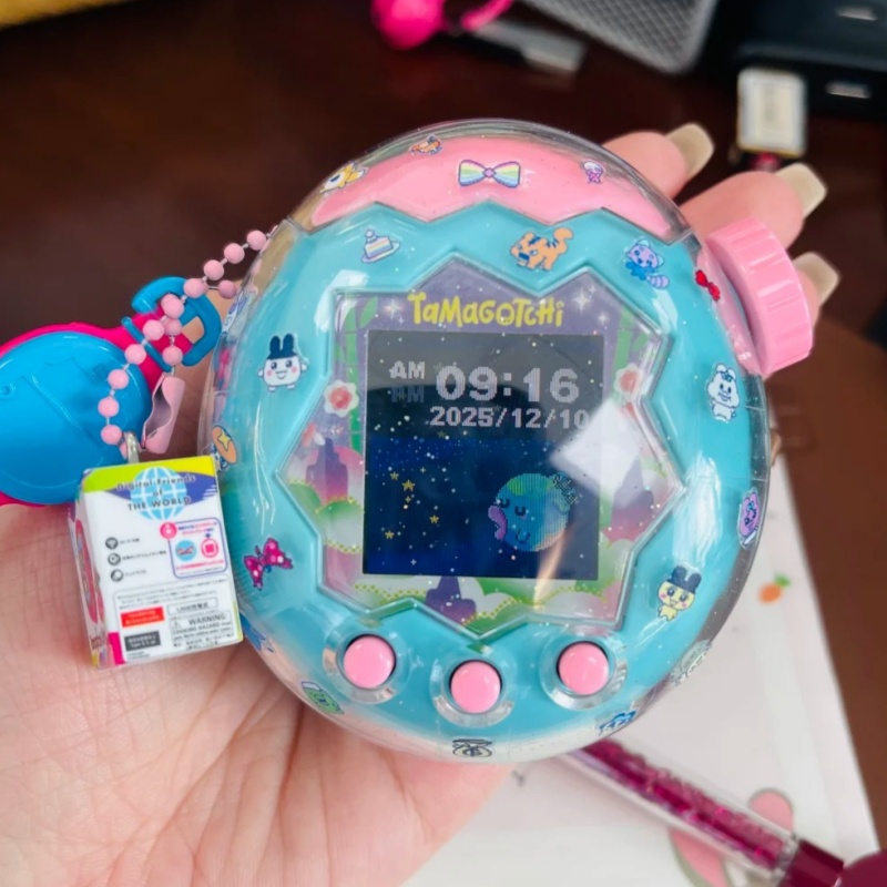 Authentic Bandai Tamagotchi Pa - مراجعة Cosplay Prop Display وسعره